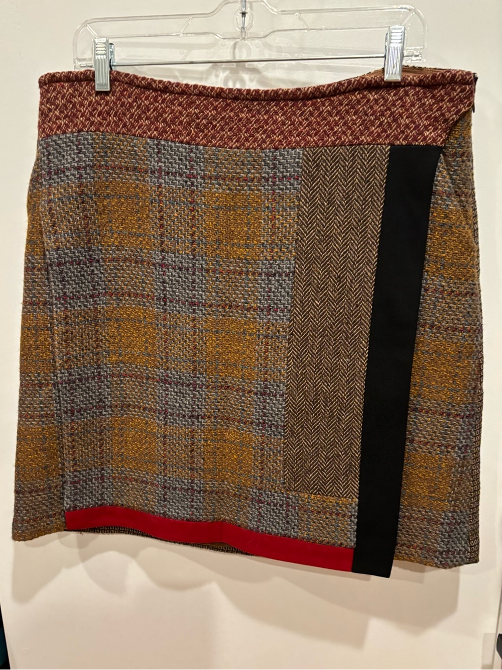 Etro Milano Patchwork Tweed Wool Mini Skirt Herringbone Eclectic Grandpa Size 44